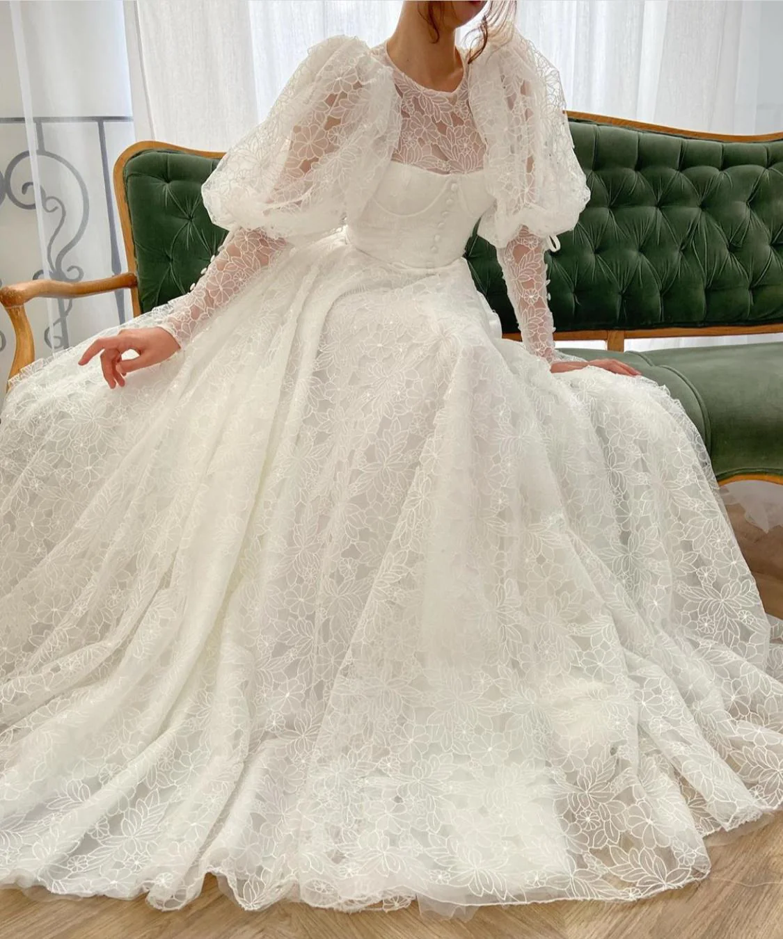 Anemone Fantasy Bridal Gown - Image 4