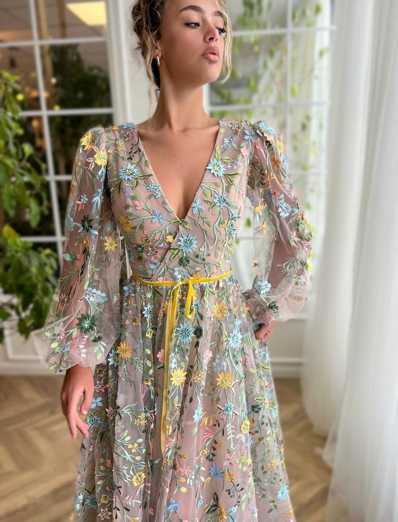 Arcadia Meadow Dreamy Gown - Image 4