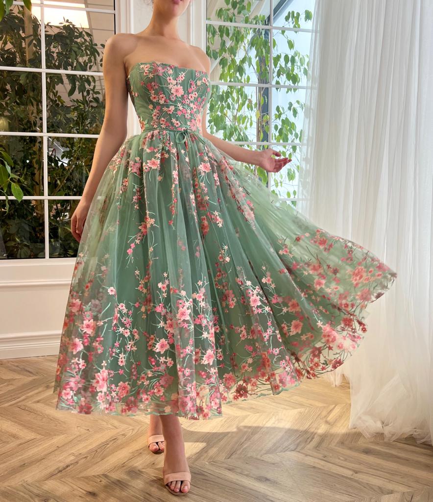 Blushed Rose Bouquet Dress - Image 4