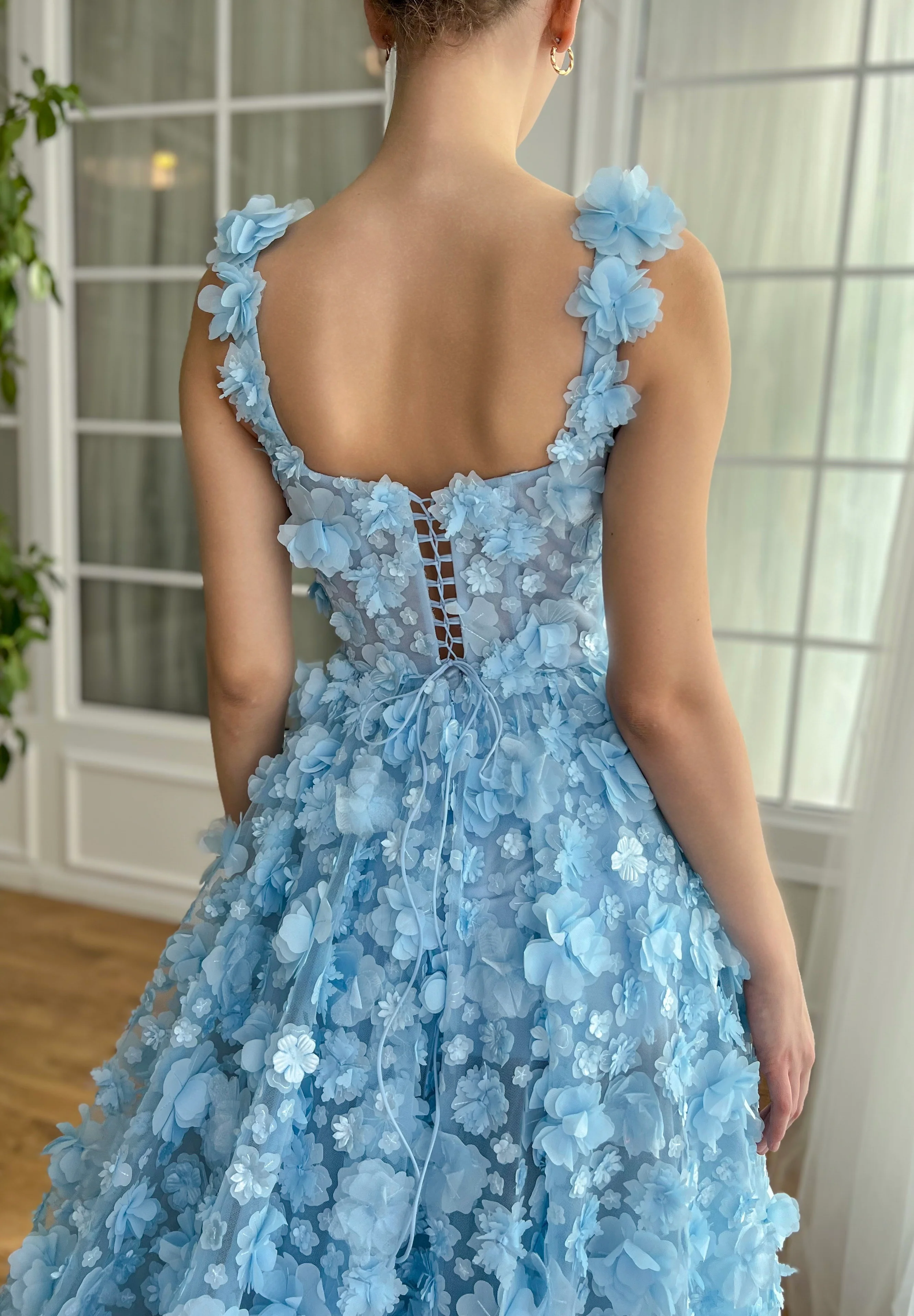 Brunnera Blossom Gown - Image 4
