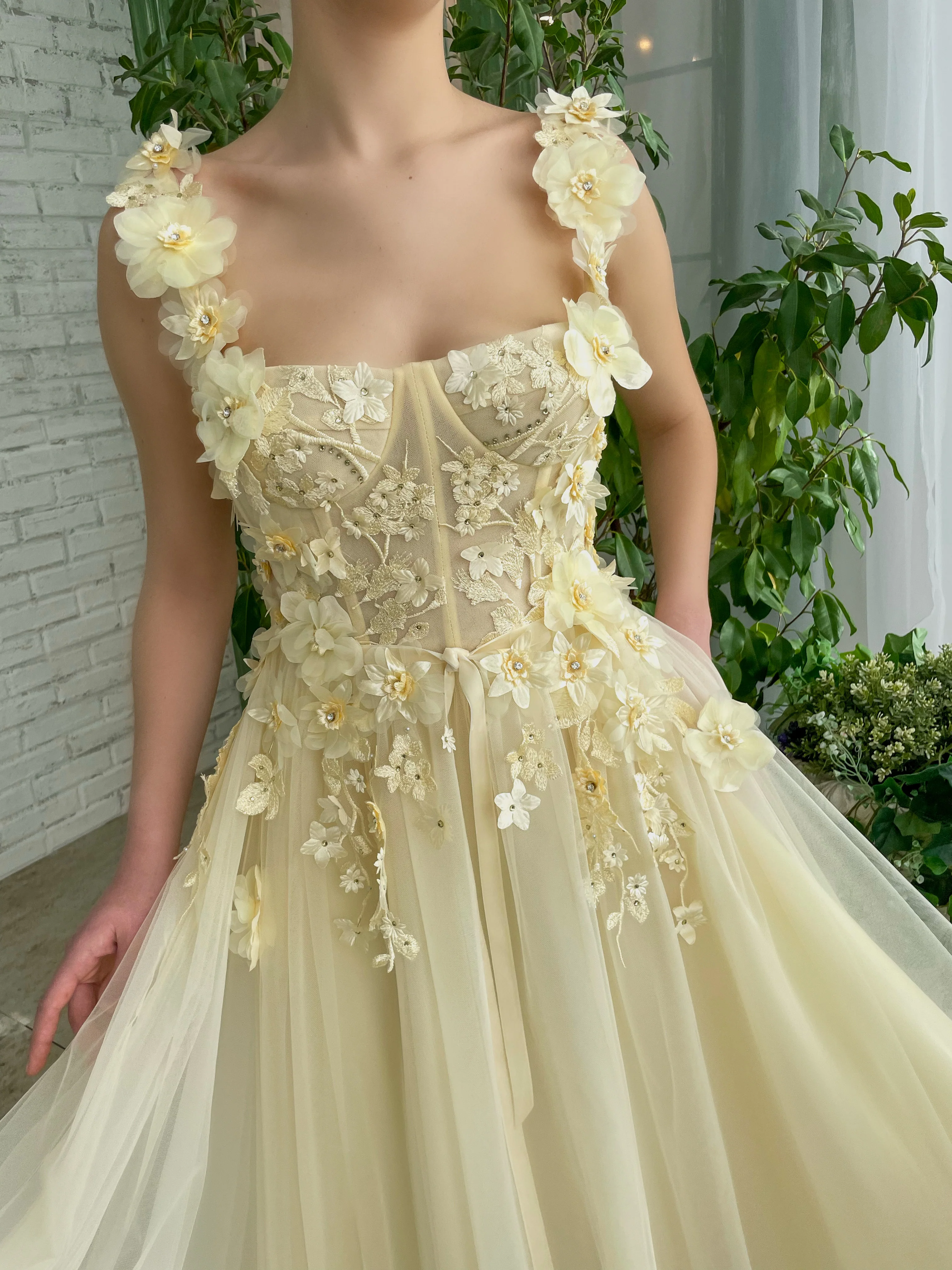 Buttercup Sunset Gown - Image 4