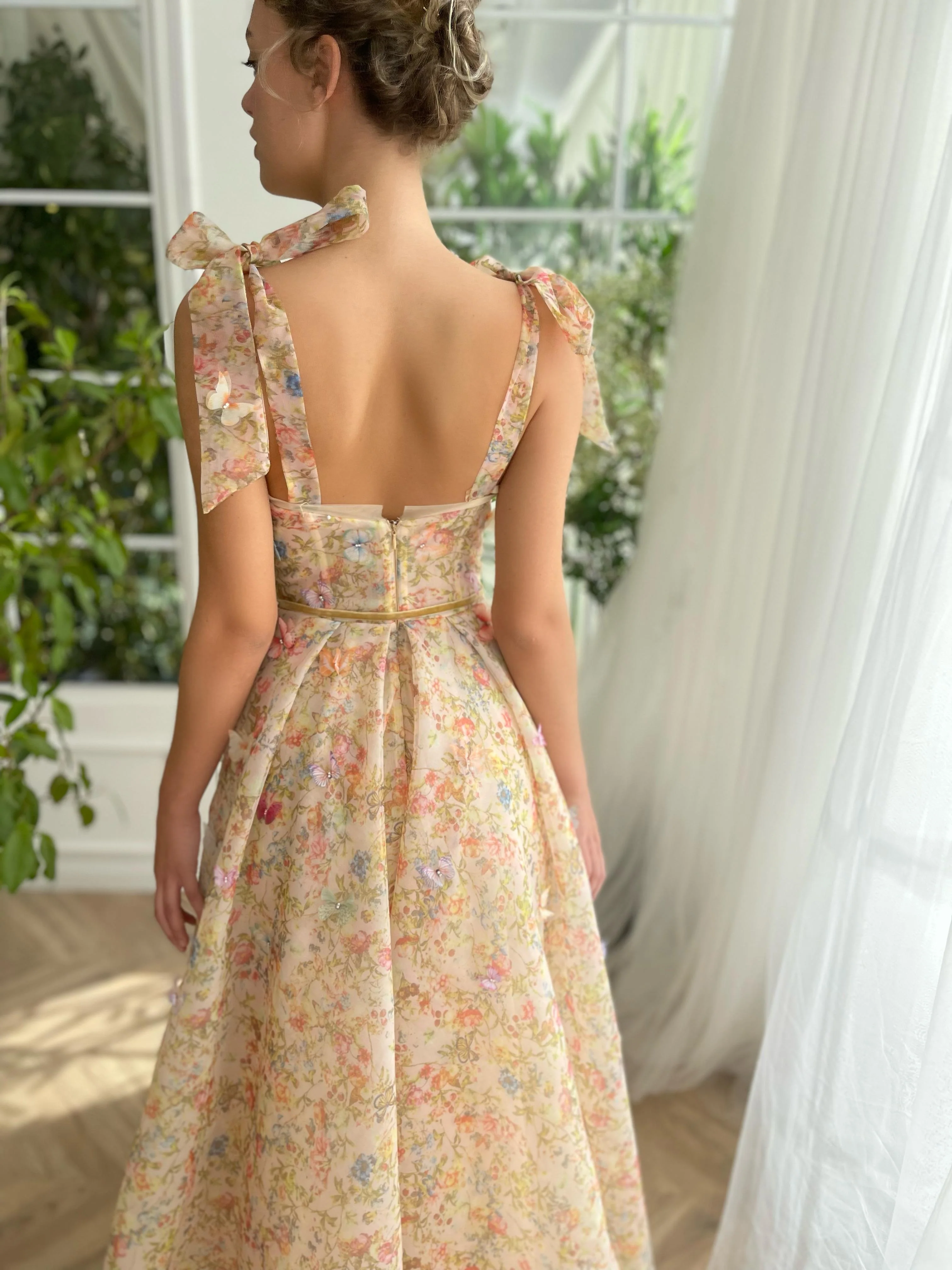 Butterfly Bow Gown - Image 4