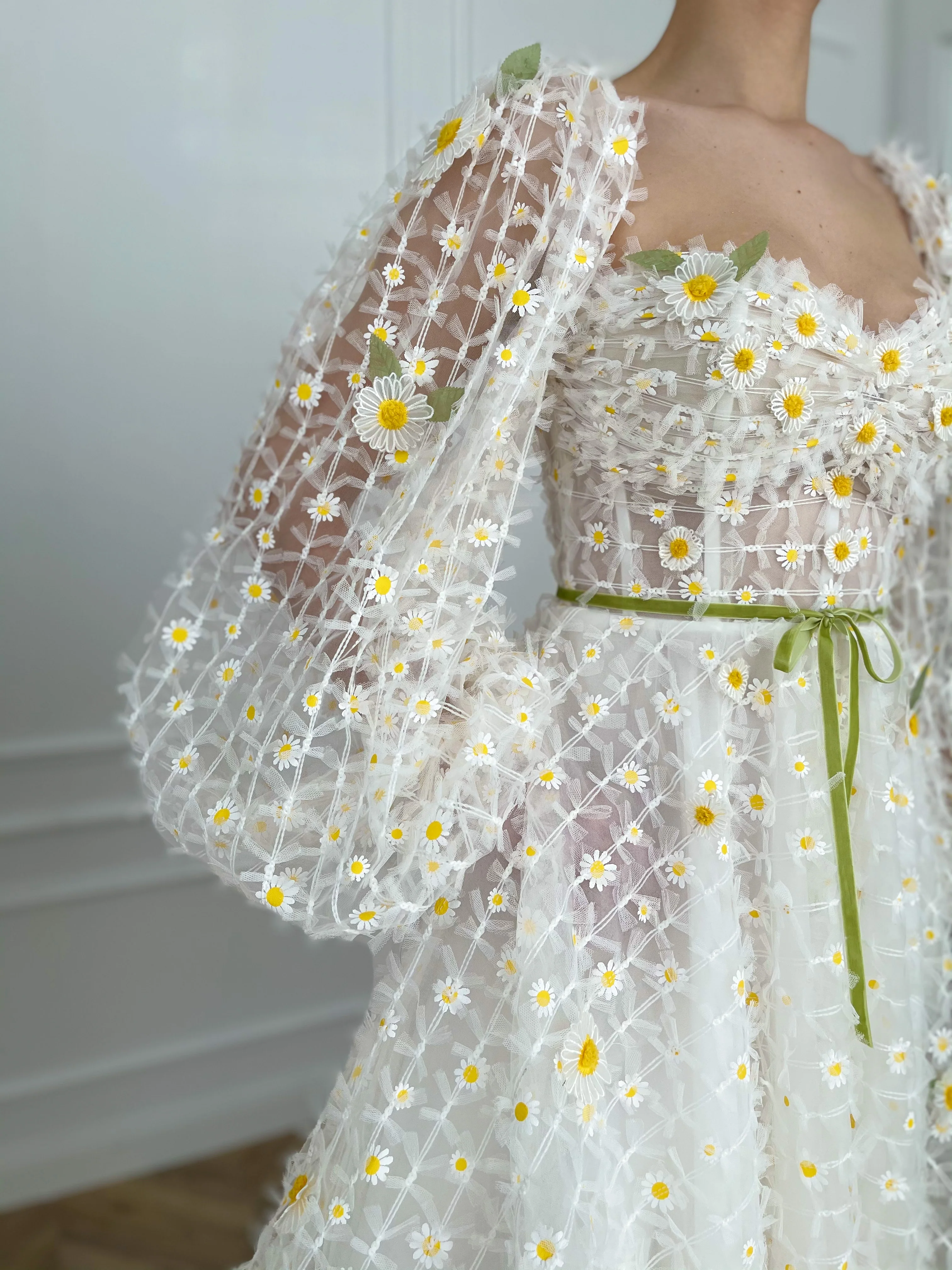 Daisy Lattice Dress - Image 7