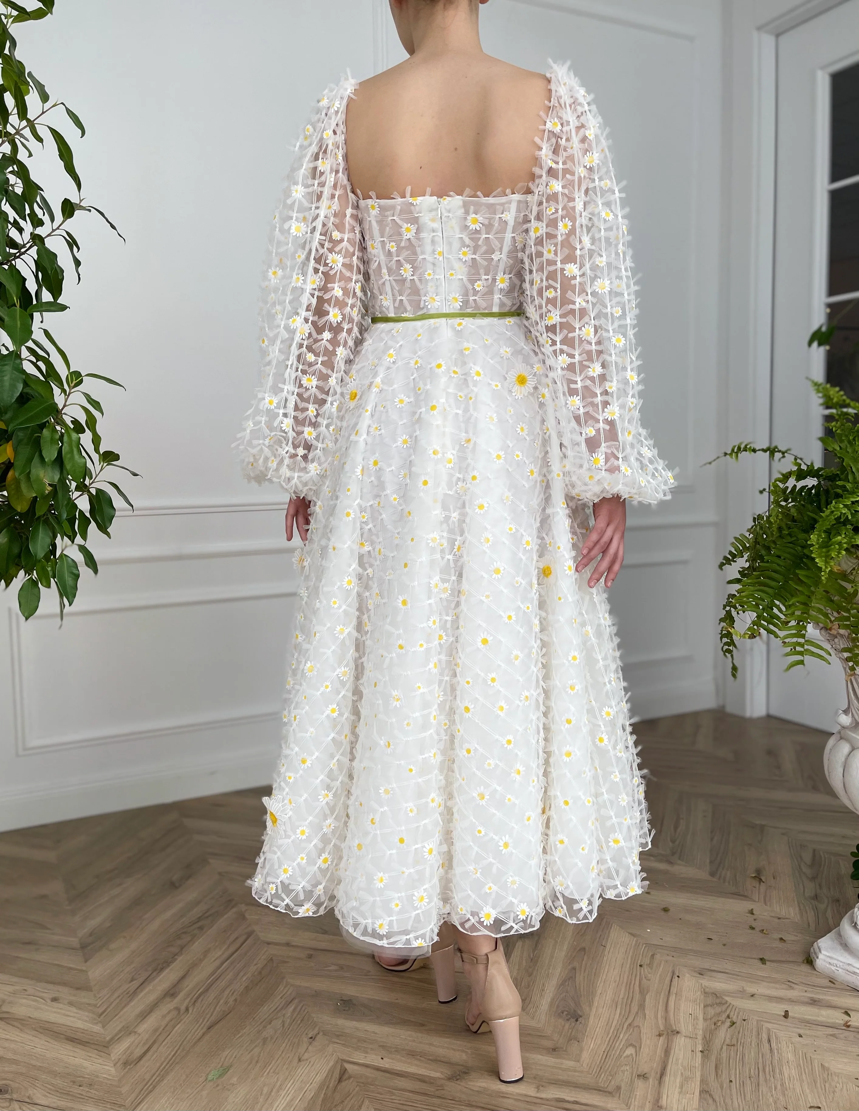 Daisy Lattice Dress - Image 8