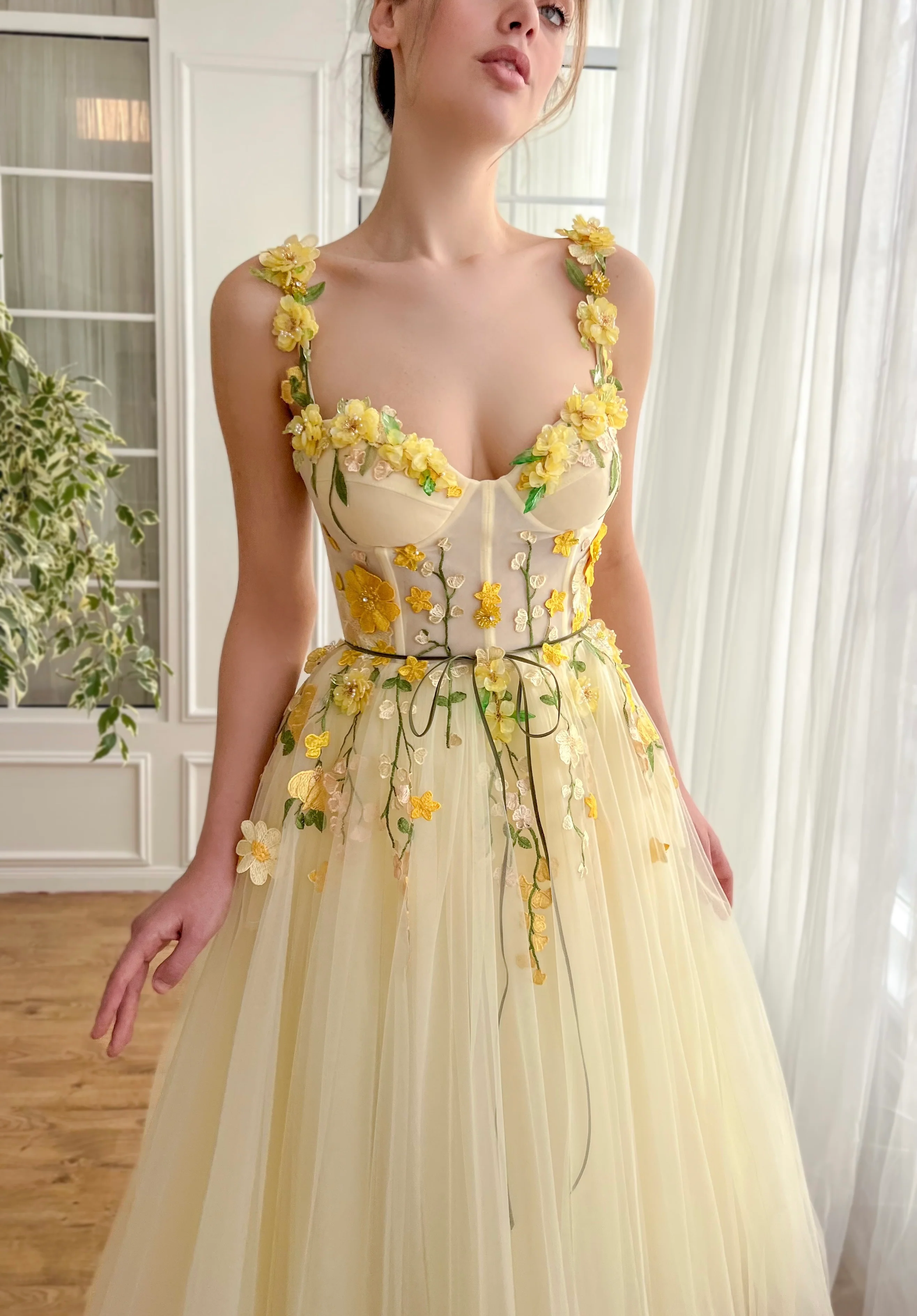 Daisy Sunshine Midi Dress - Image 5