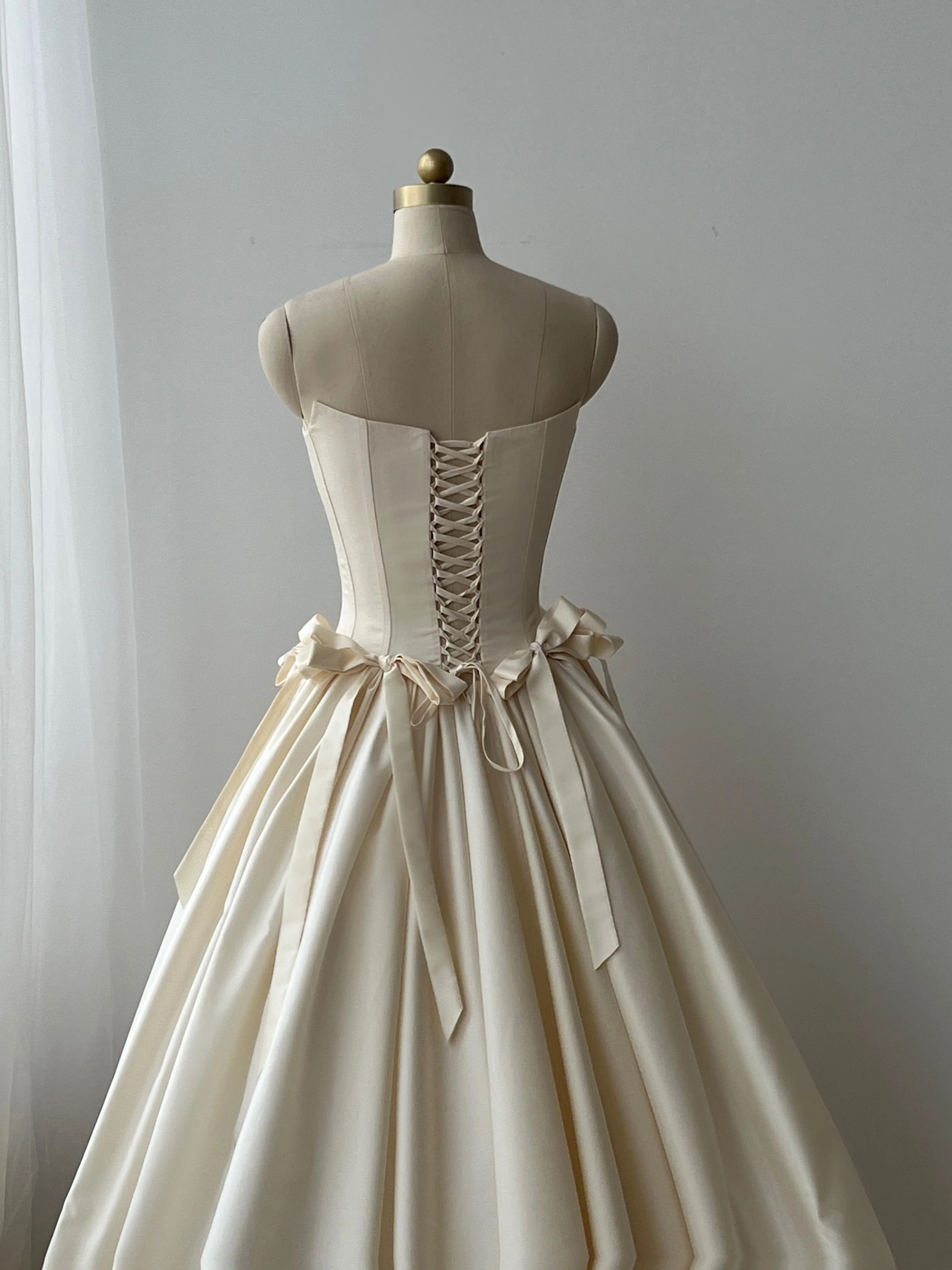 Evergarden Arc Gown - Image 3