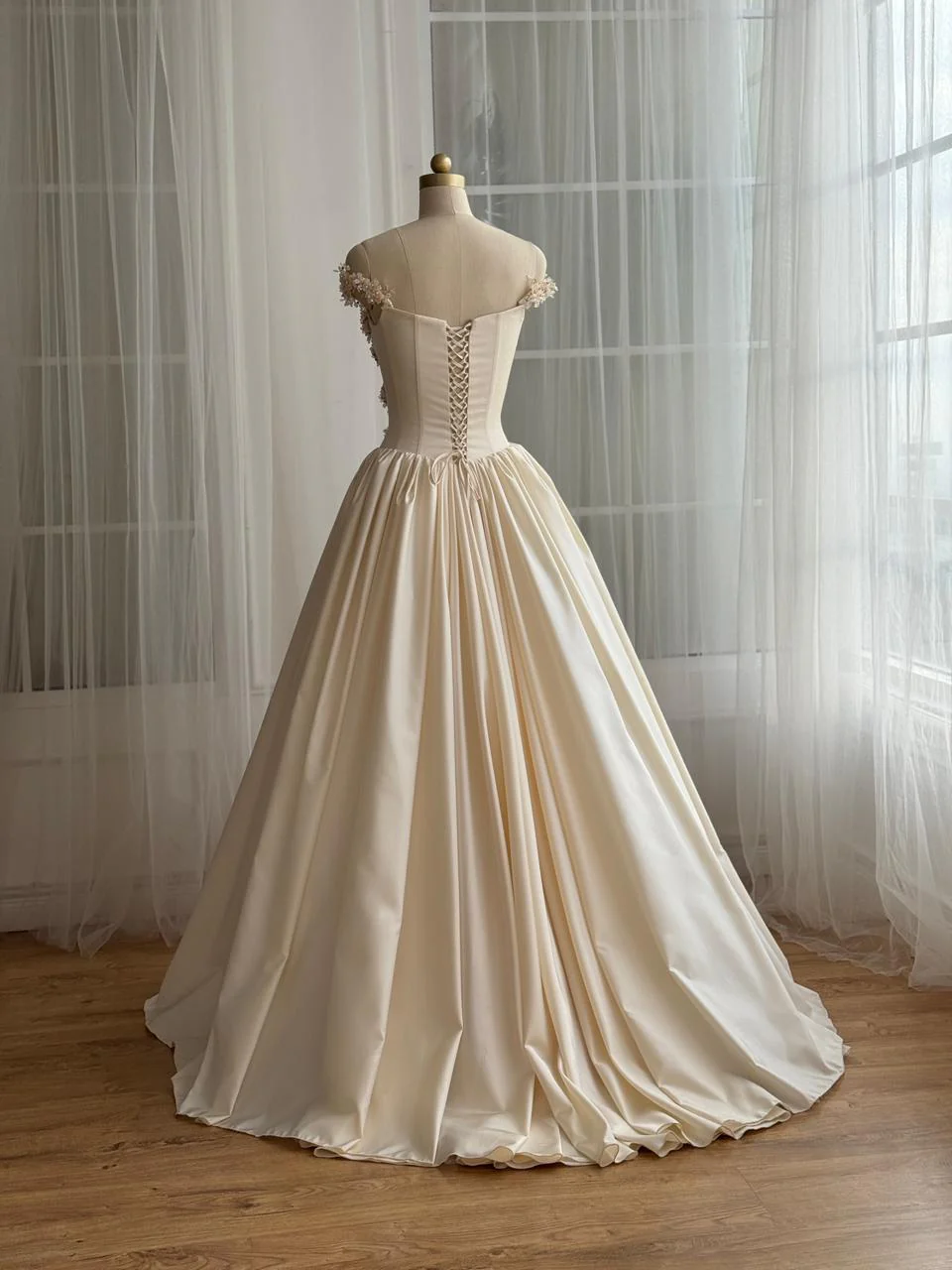 Evergarden Lumen Gown - Image 4
