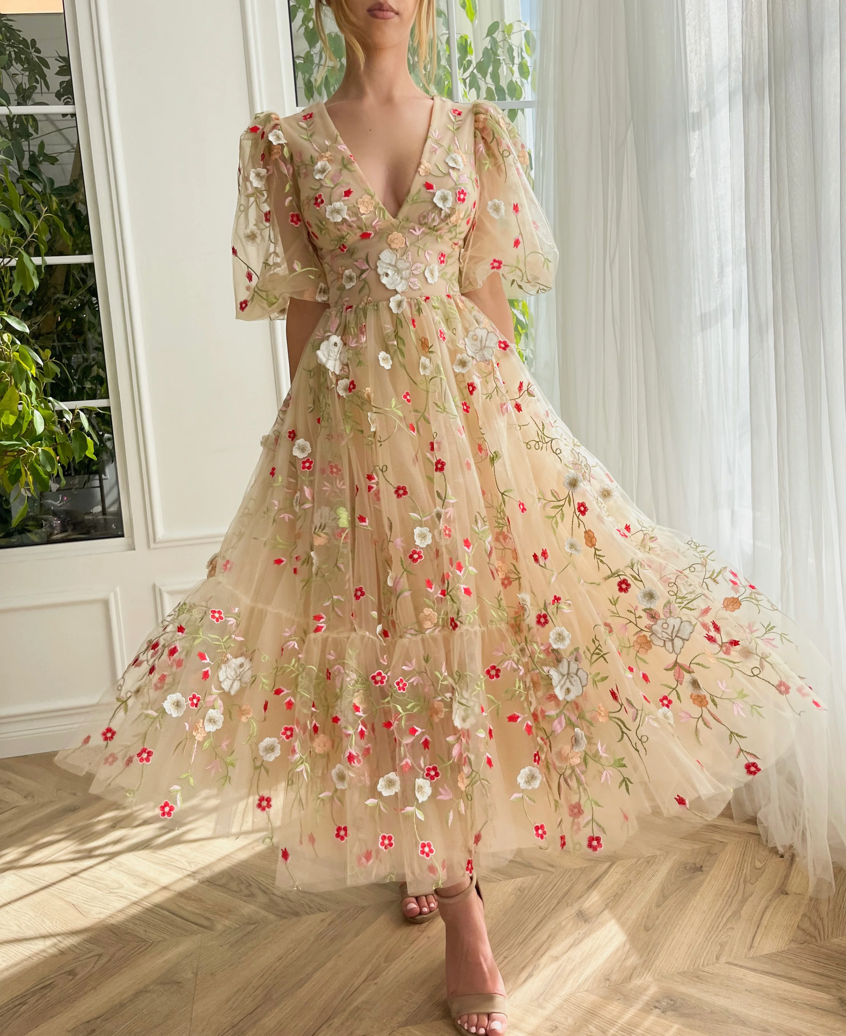 Floral Lace Midi Dress - Image 3