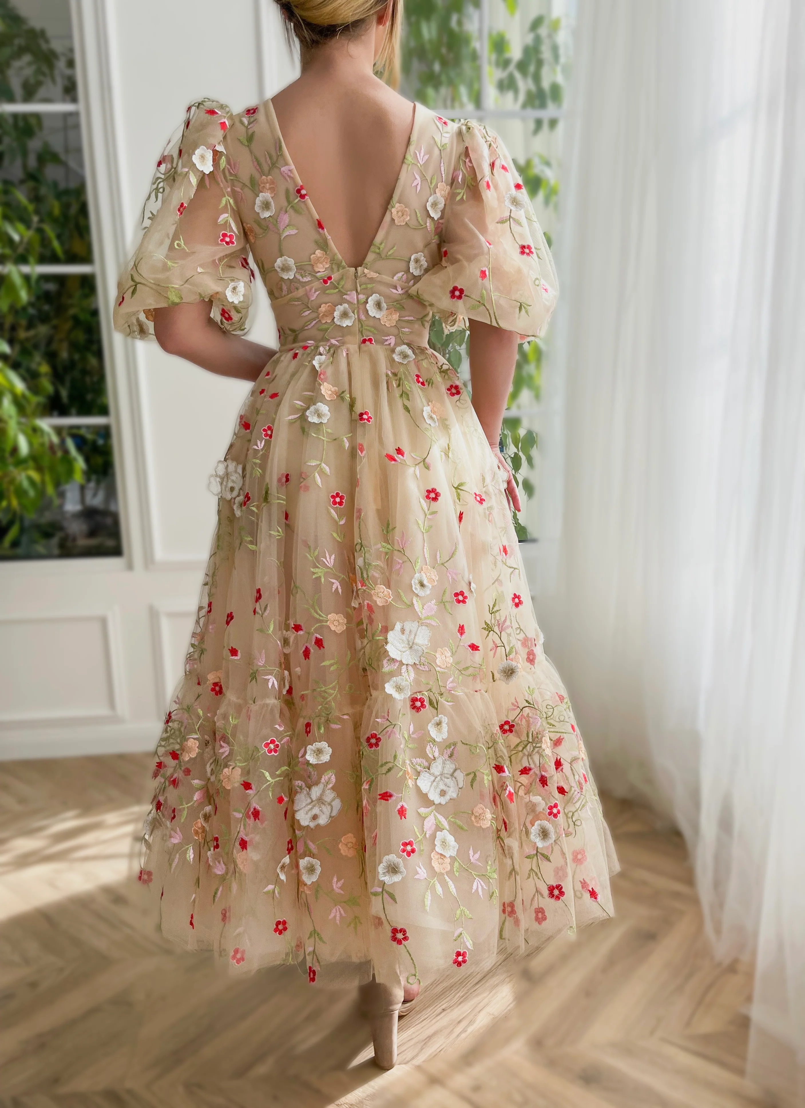 Floral Lace Midi Dress - Image 5