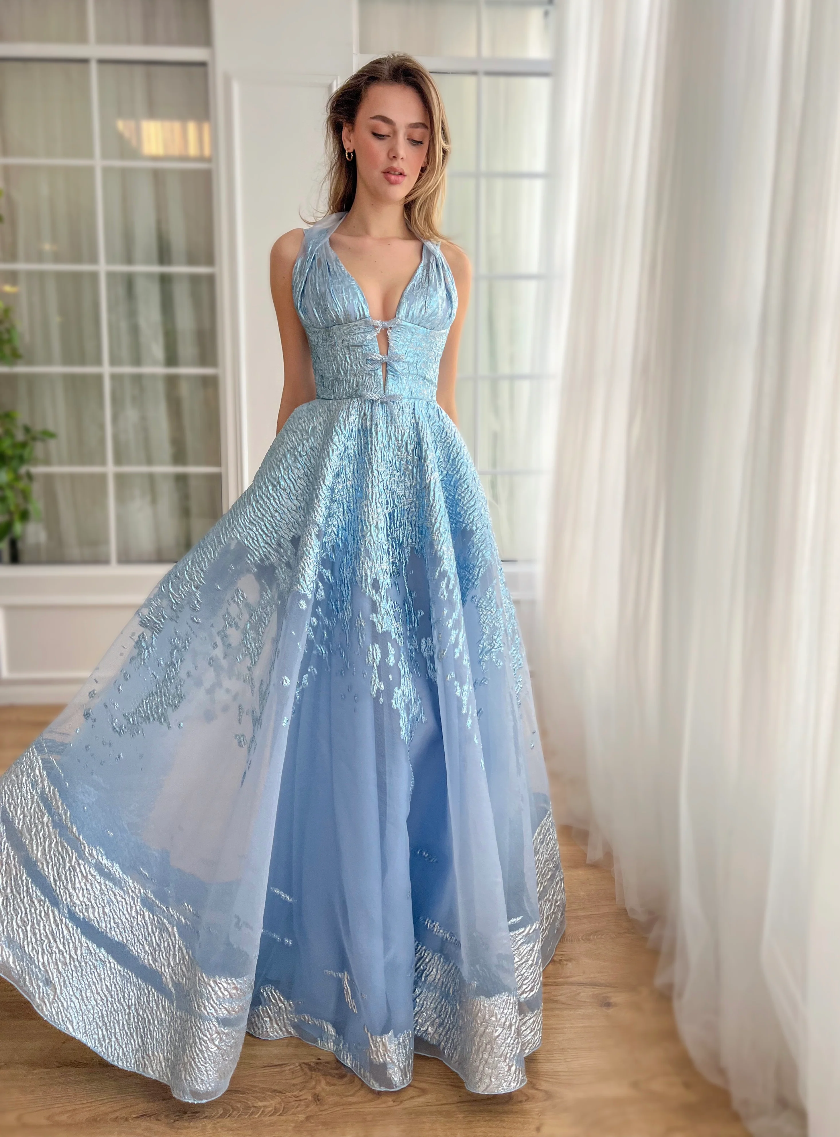 Frost Bloom Gown - Image 7