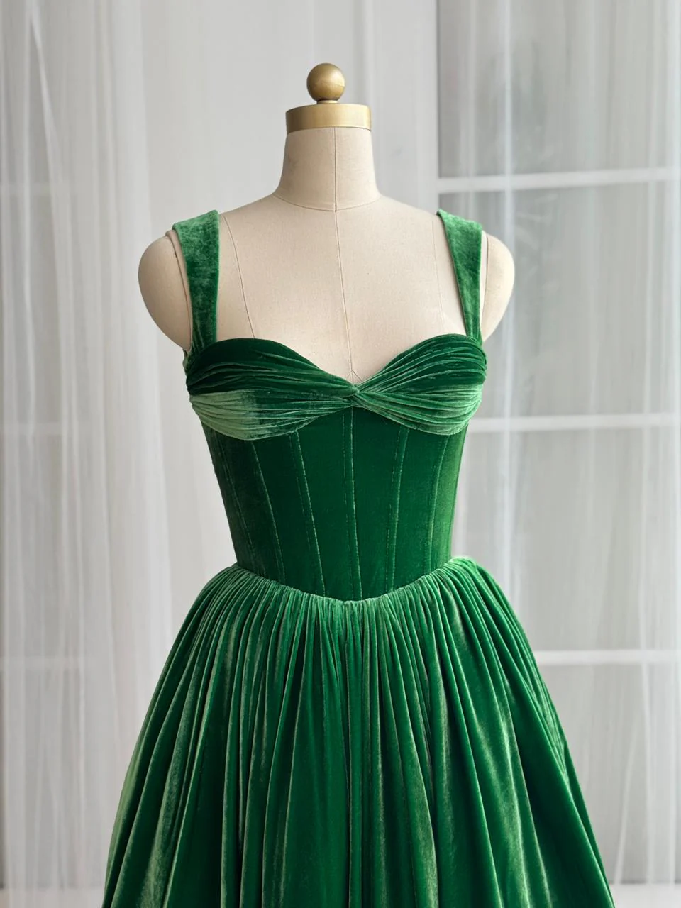 Laurel Velvet Midi Dress - Image 2
