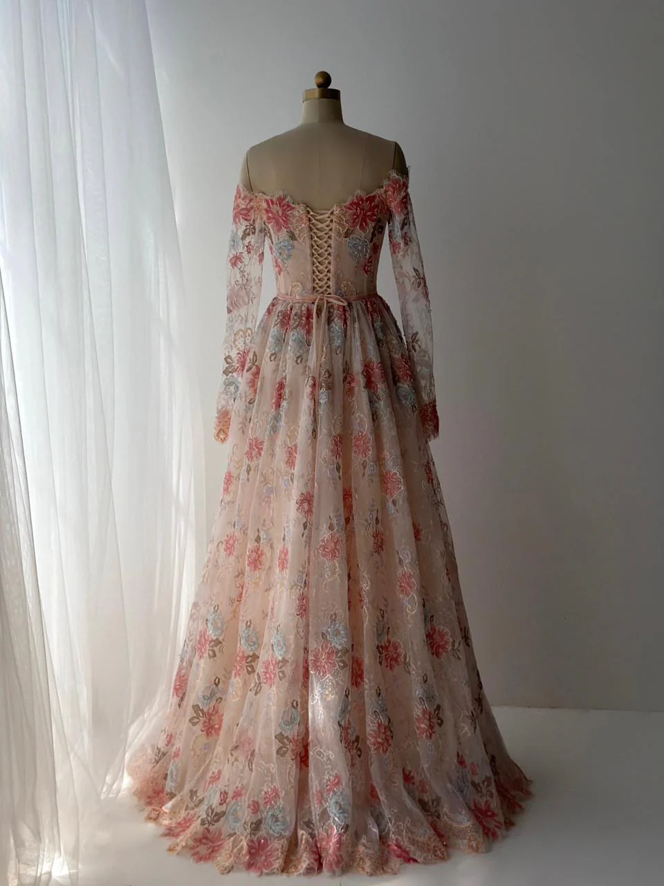 Liora Lace Gown - Image 4