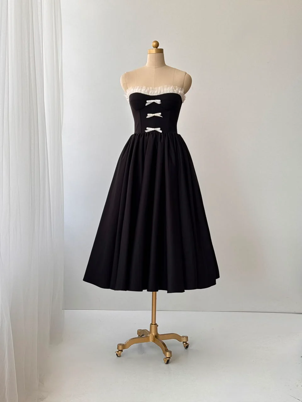 Mademoiselle Midi Dress