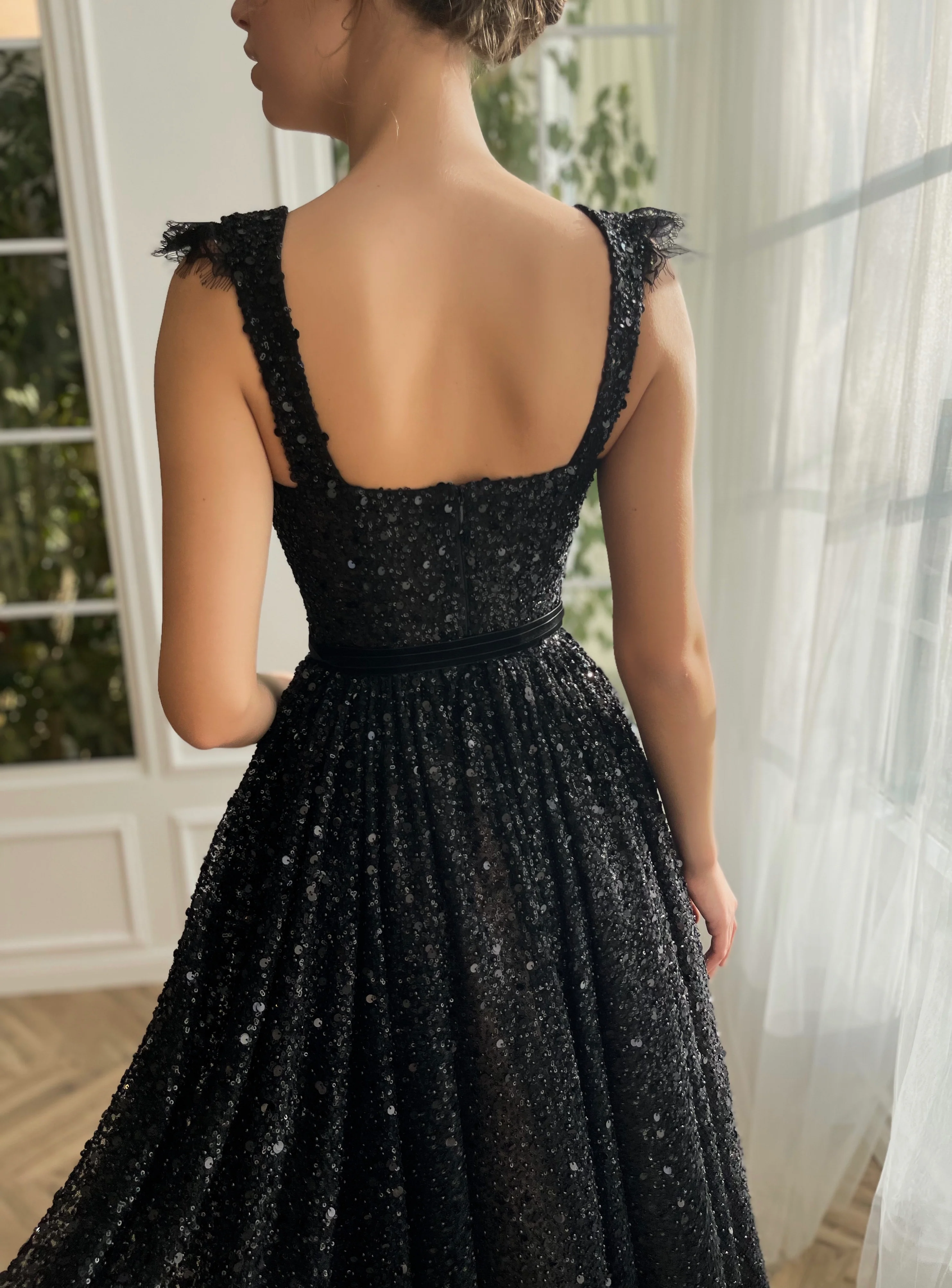 Manet's Moonlight Gown - Image 6