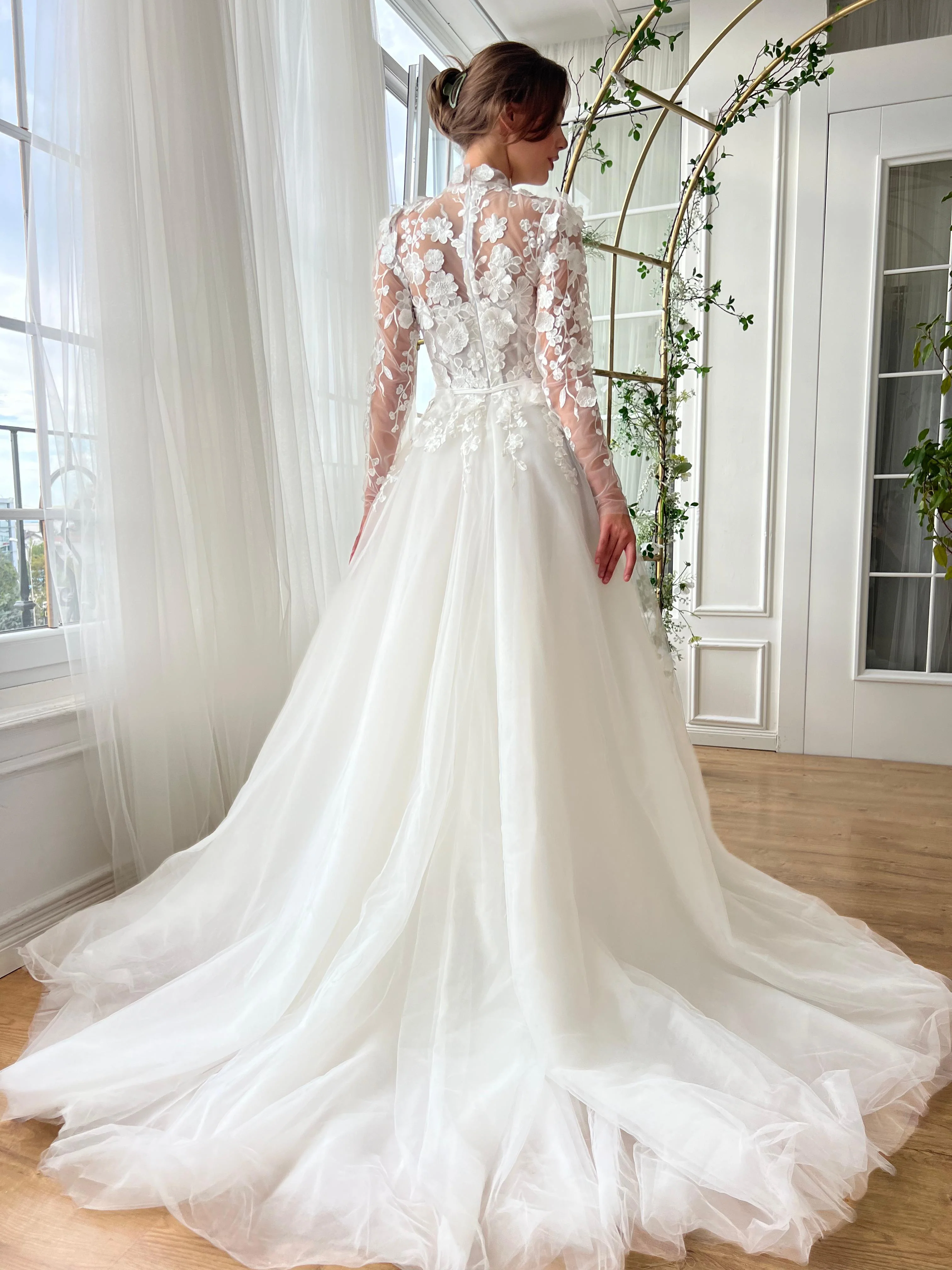 Meadow Blossom Gown - Image 4