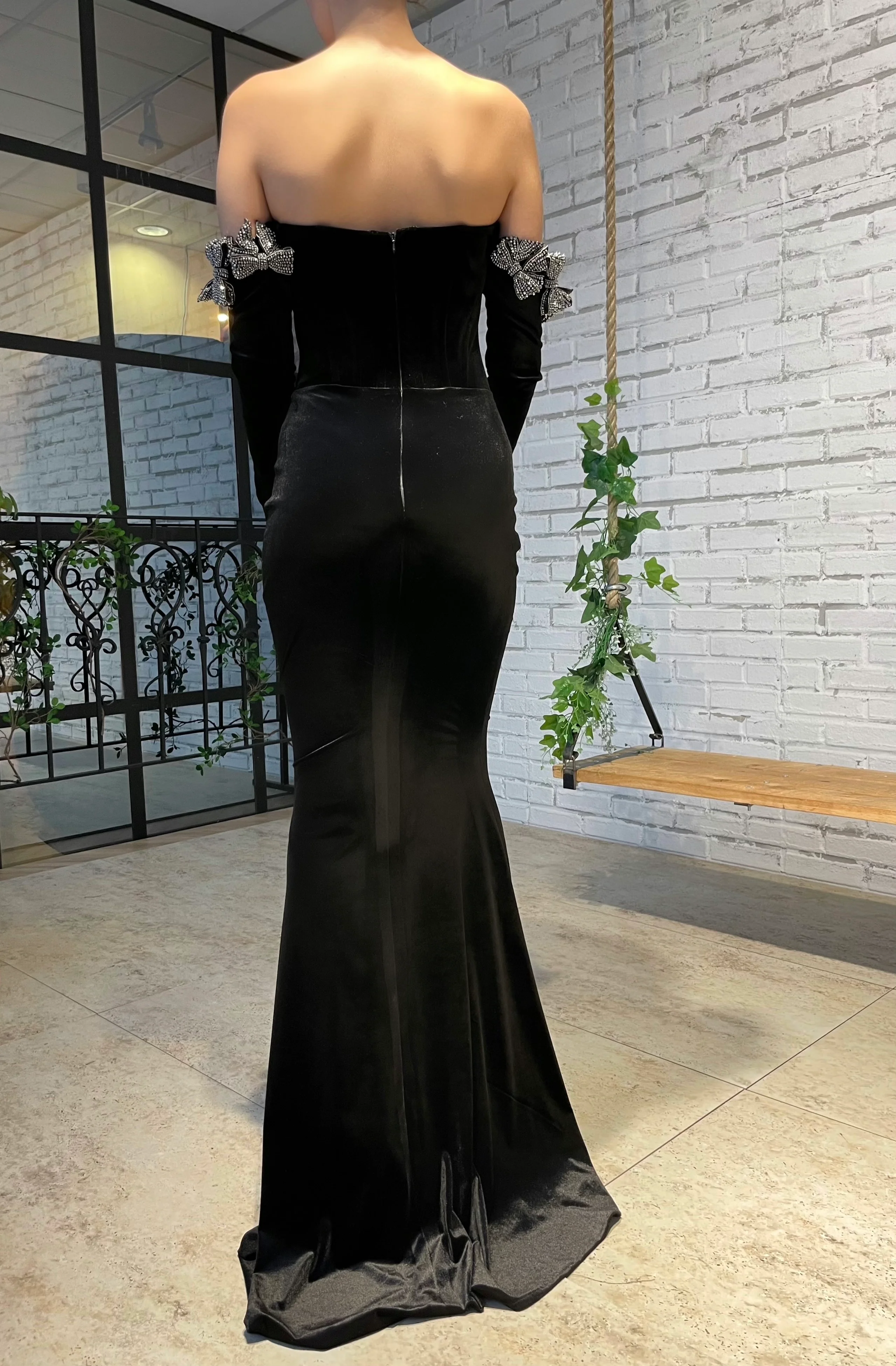 Midnight Bow Gown - Image 4