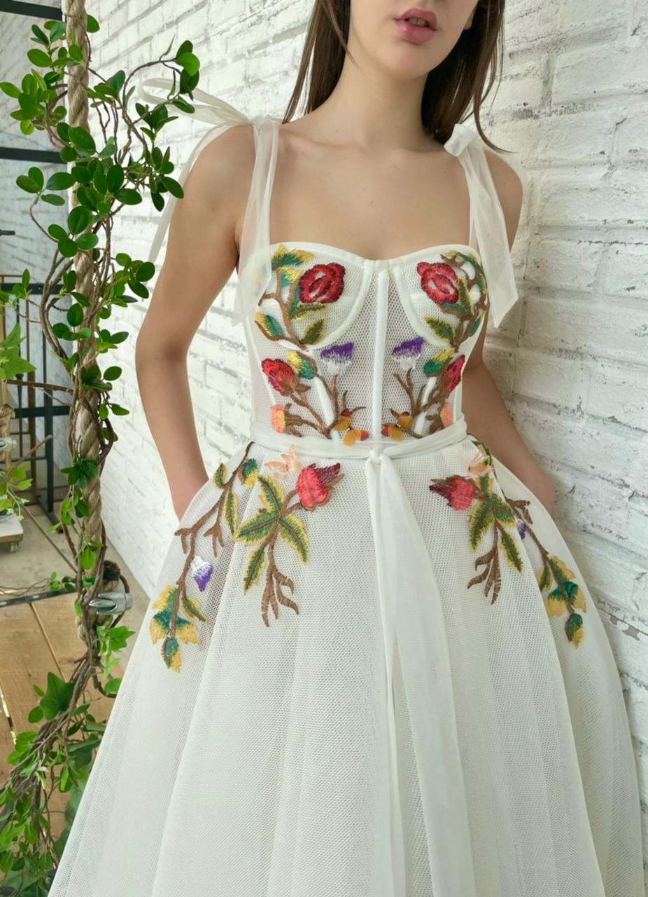 Pale Gardens Gown - Image 3