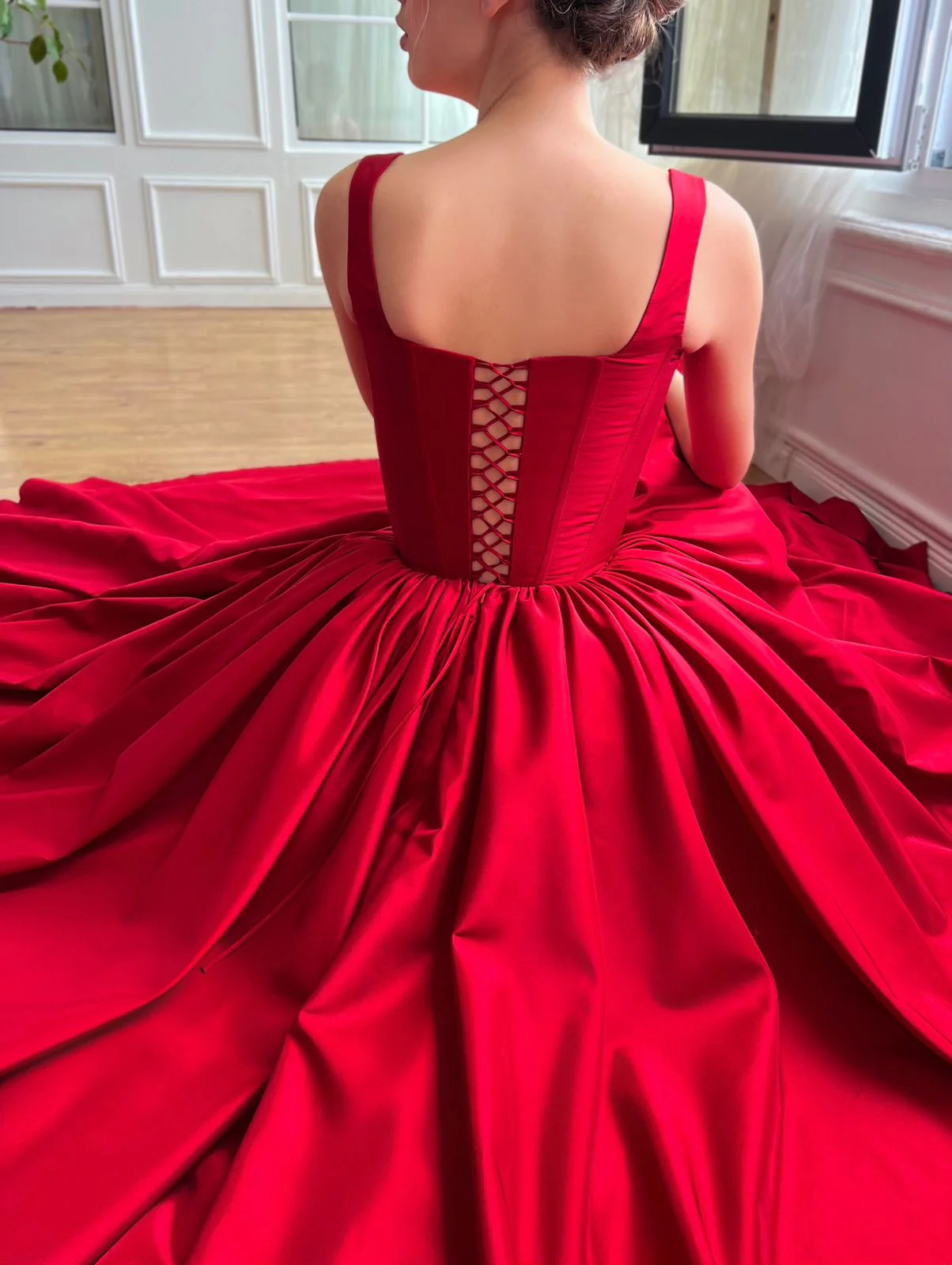 Renaissance Taffeta Gown - Image 3