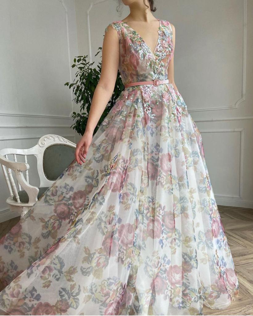 Roses Fantasy Gown - Image 2