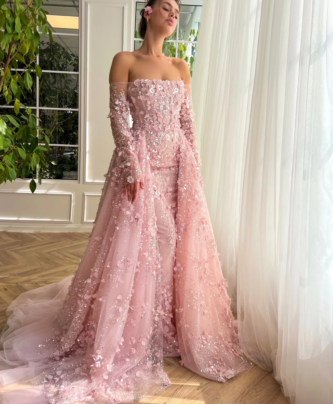 Royal Blooms Radiance Gown - Image 3