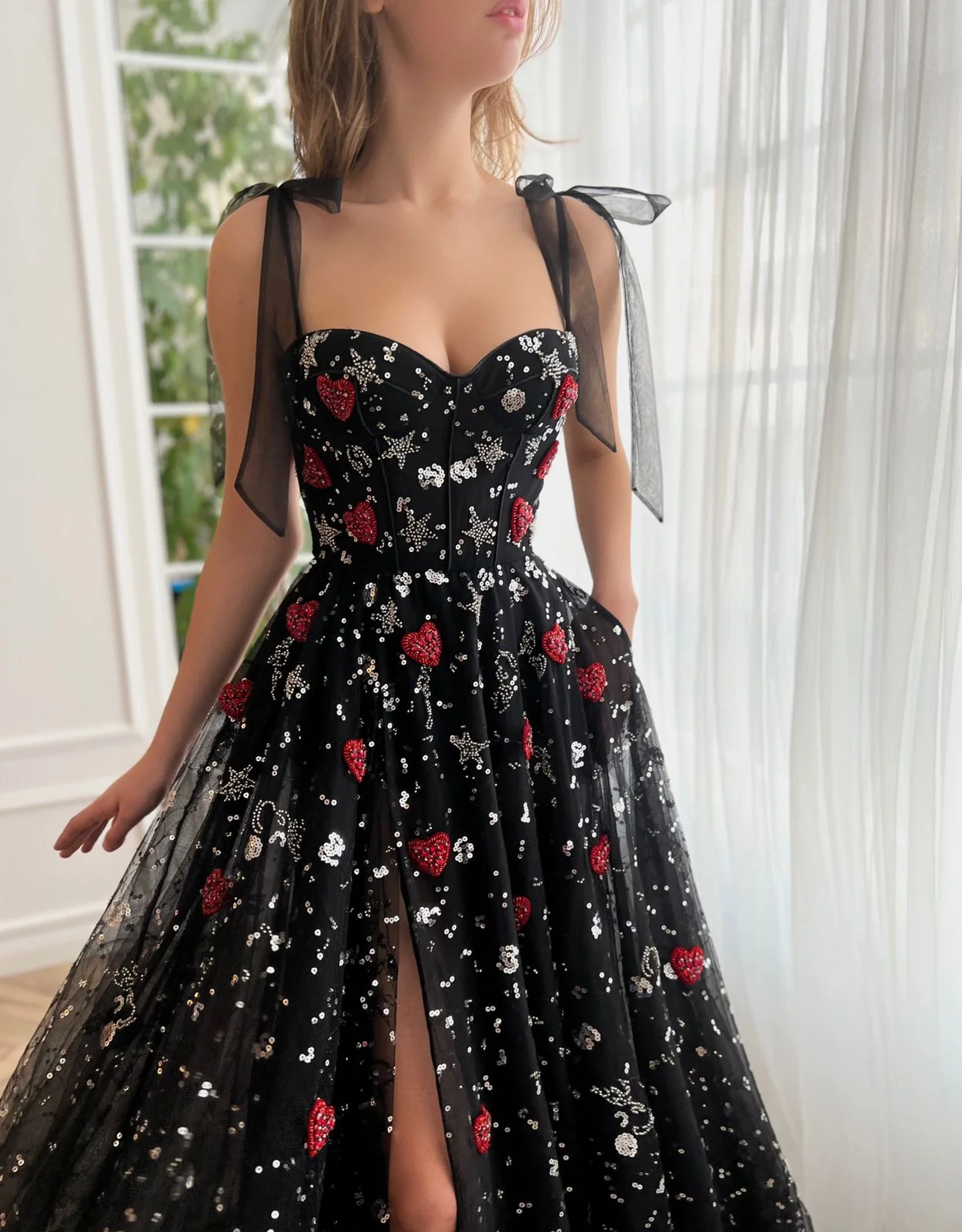 Scarlet Hearts Gown - Image 3