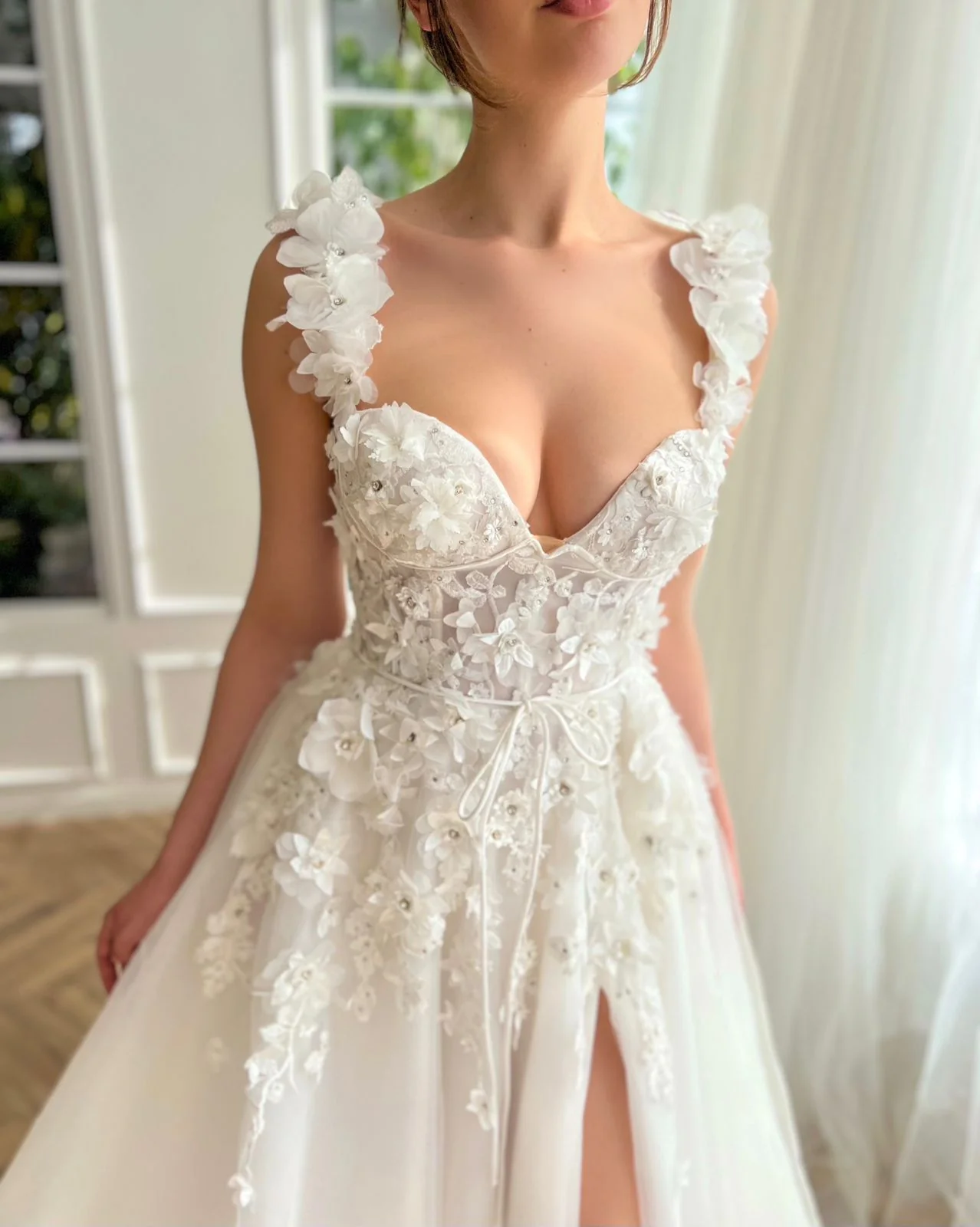 Timeless Floral Bridal Gown - Image 3