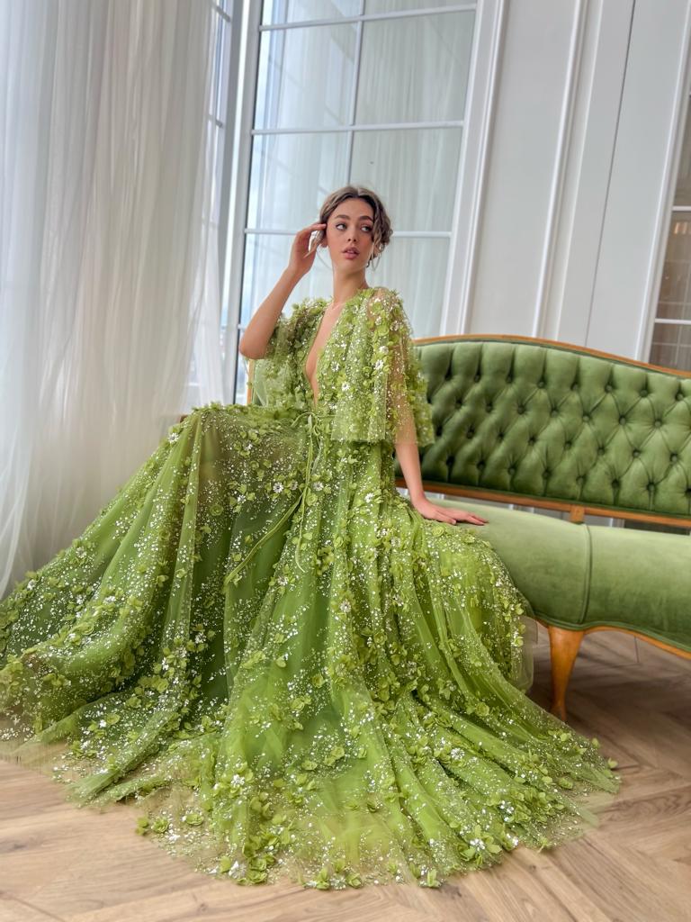 Verdant Winter Gown - Image 4