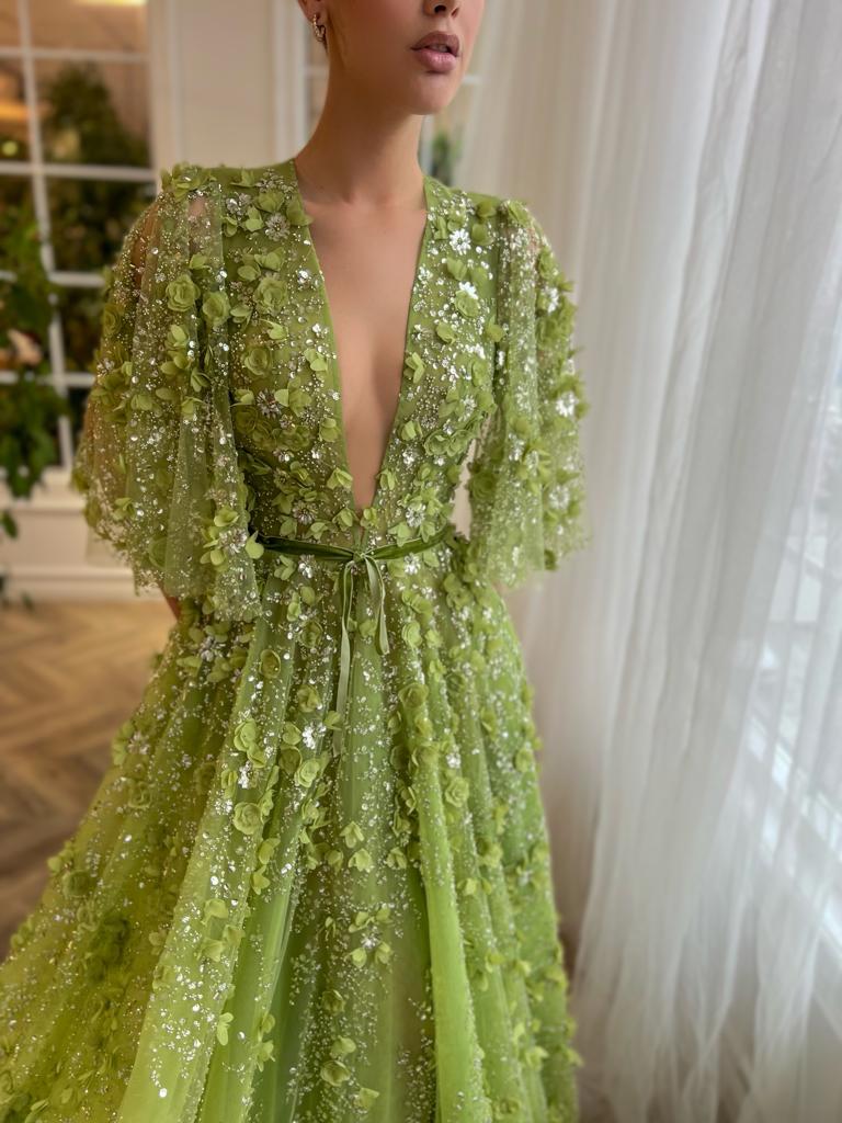 Verdant Winter Gown - Image 5