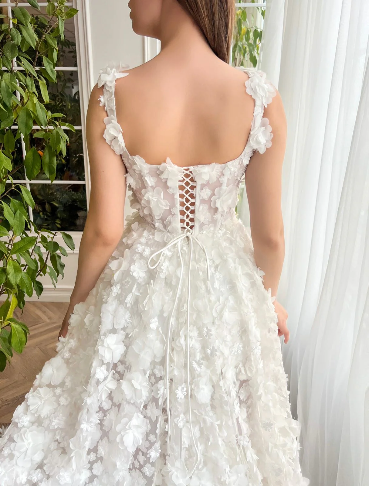 Vivienne Flore Bridal Gown - Image 3