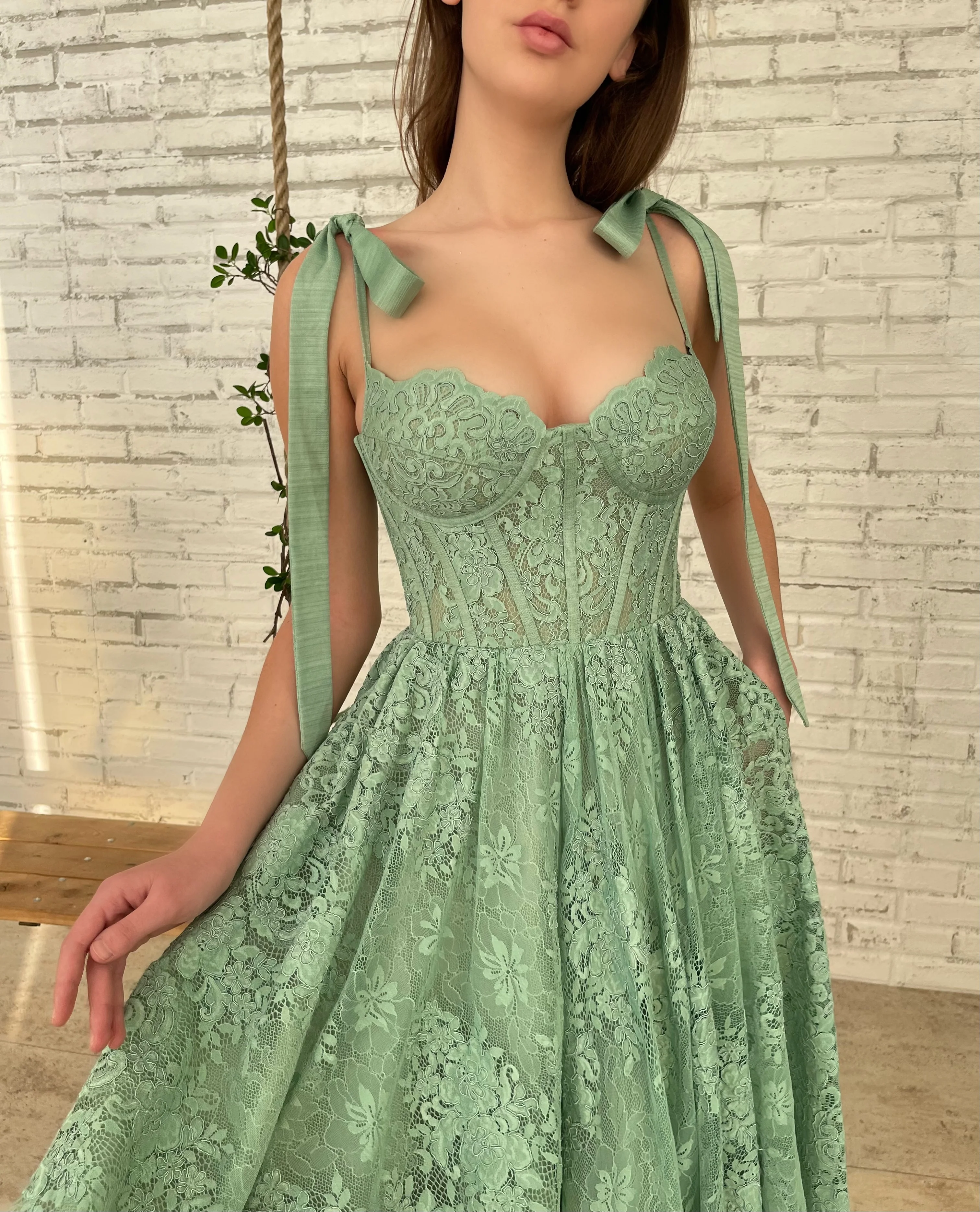 Wintergreen Lace Gown - Image 2