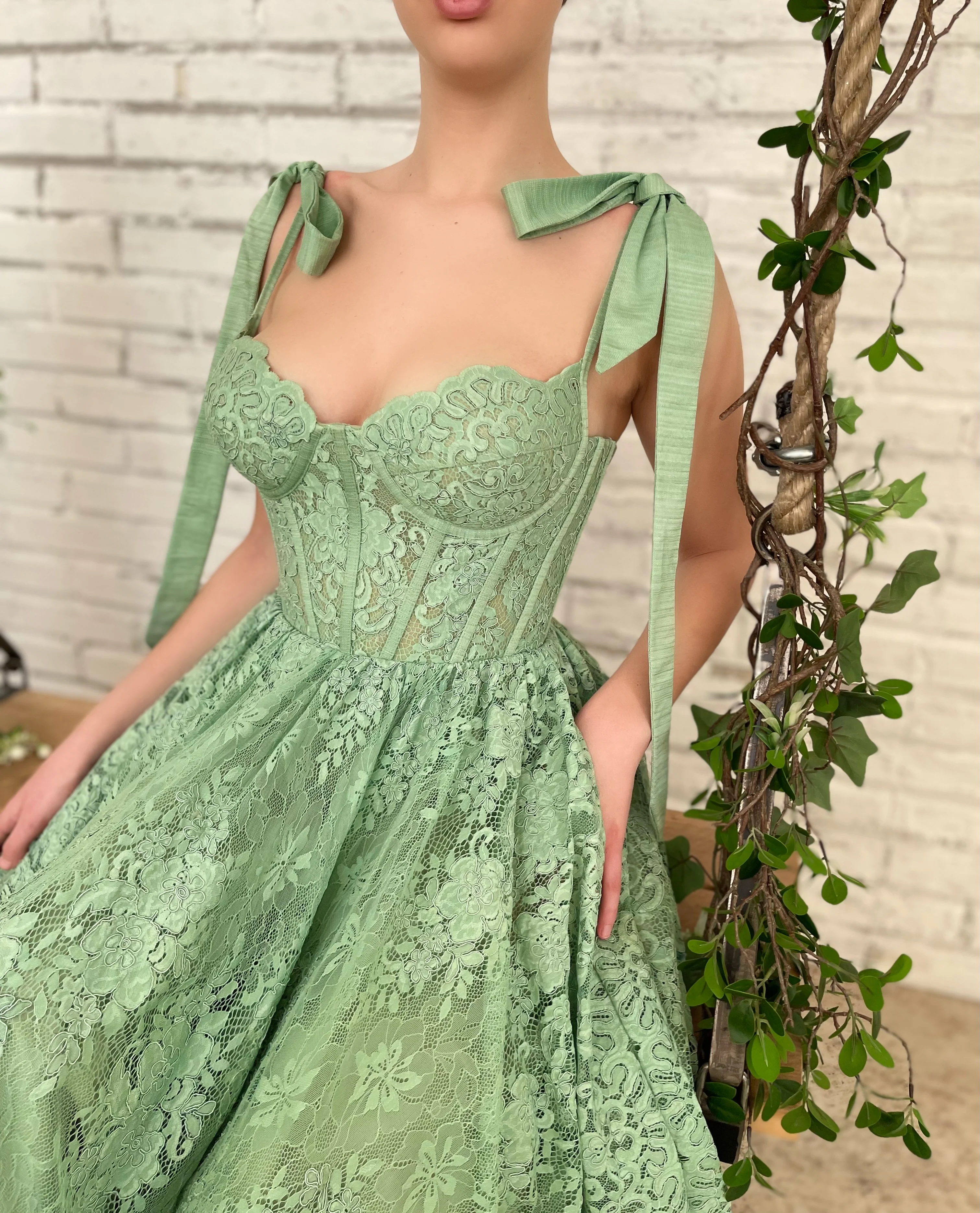 Wintergreen Lace Gown - Image 3