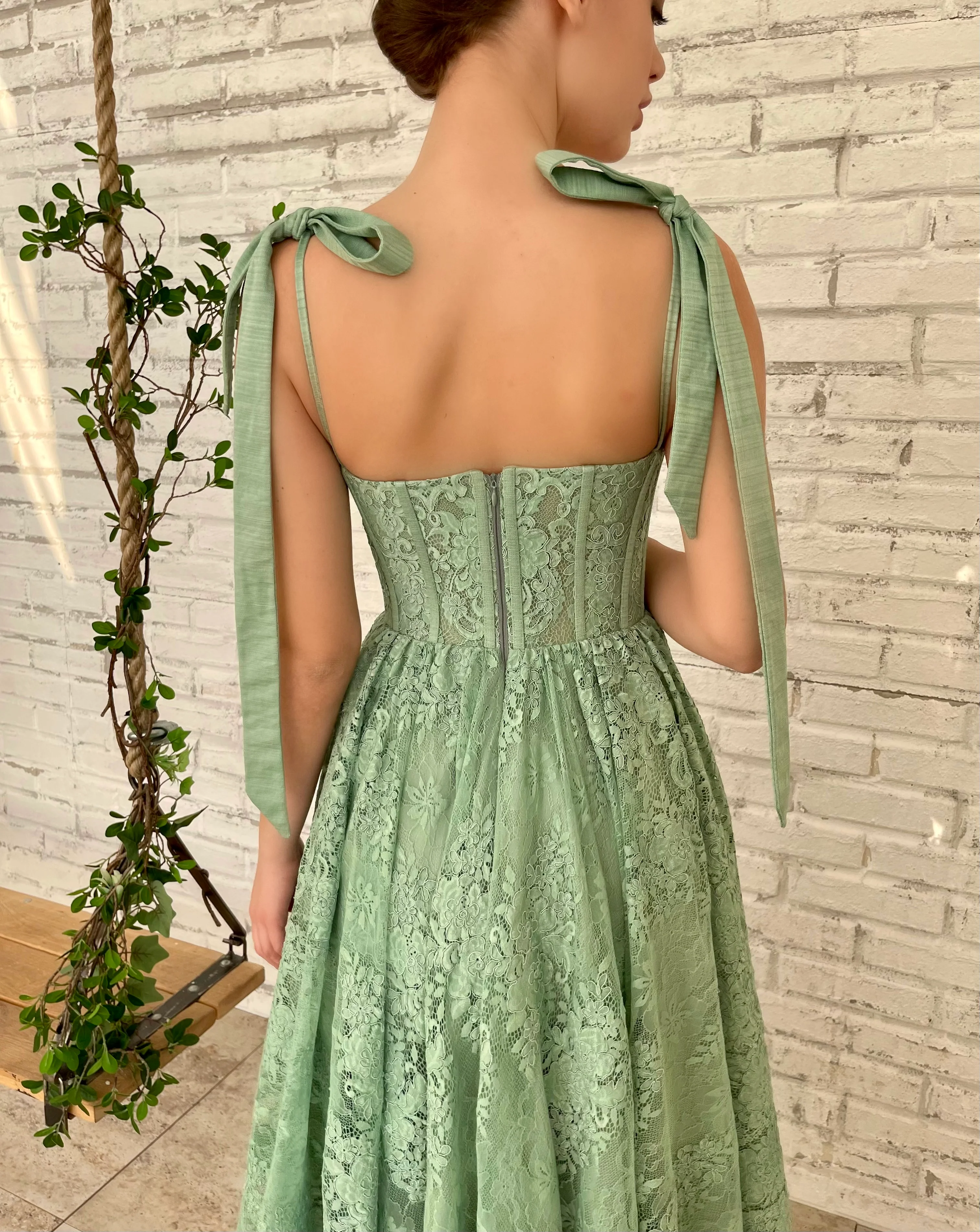 Wintergreen Lace Gown - Image 4